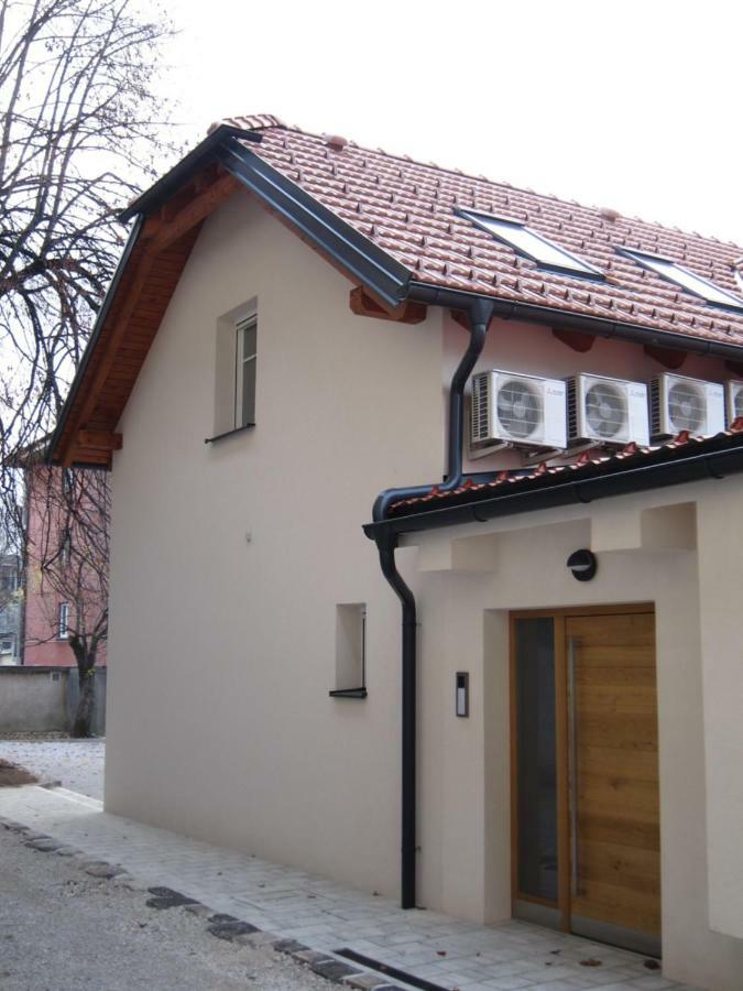 Central Apartments With Parking Ljubljana Dış mekan fotoğraf